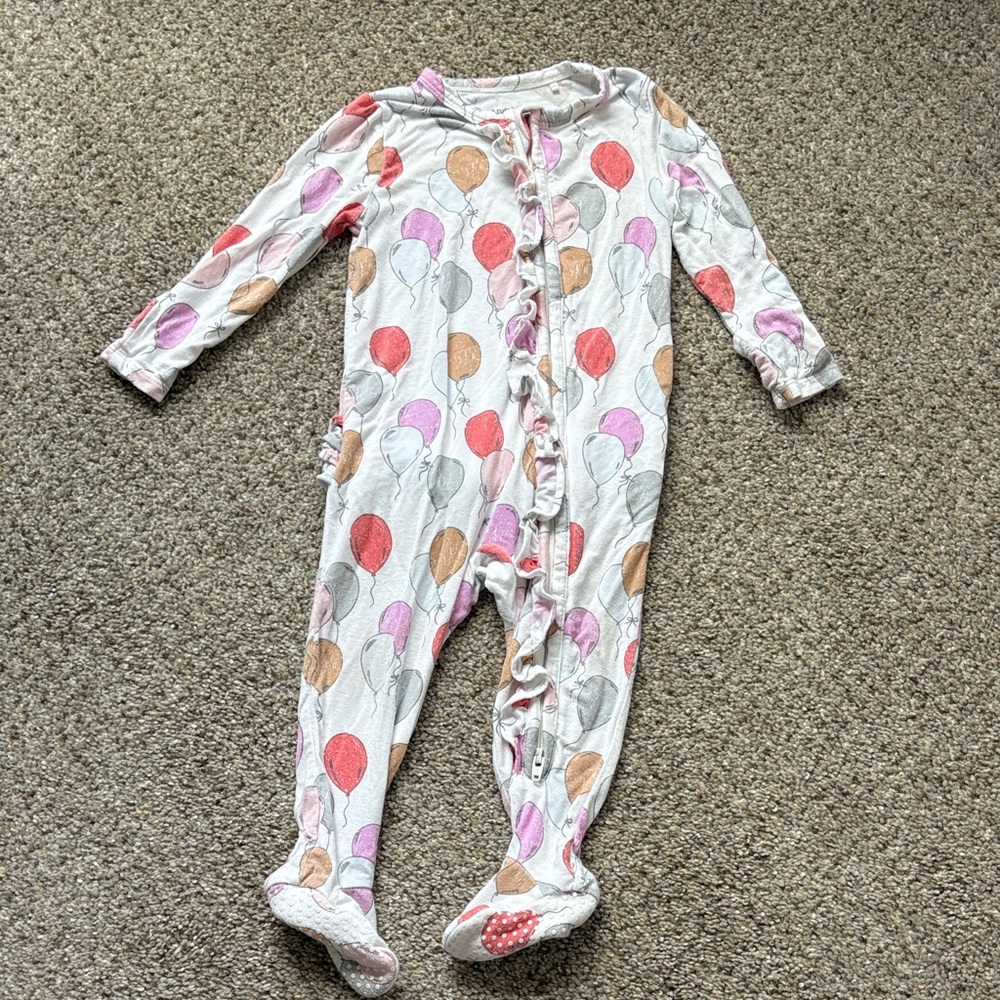 Angel Dear Ruffle Butt Footie